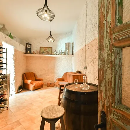 Medanni * Izola