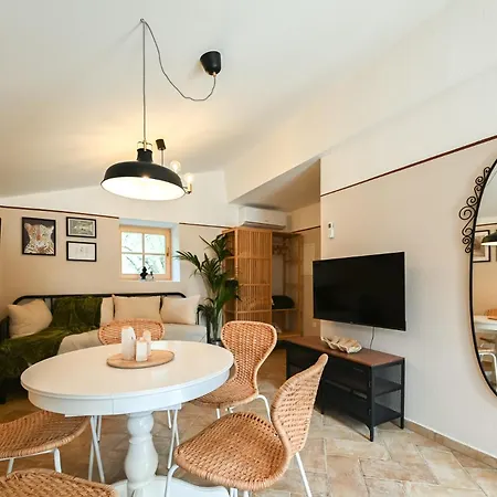 Medanni Apartment *
