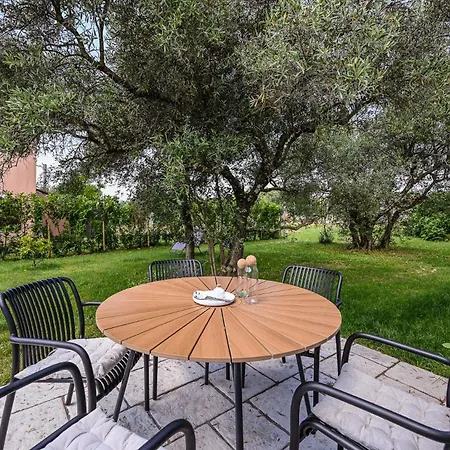Apartment Medanni